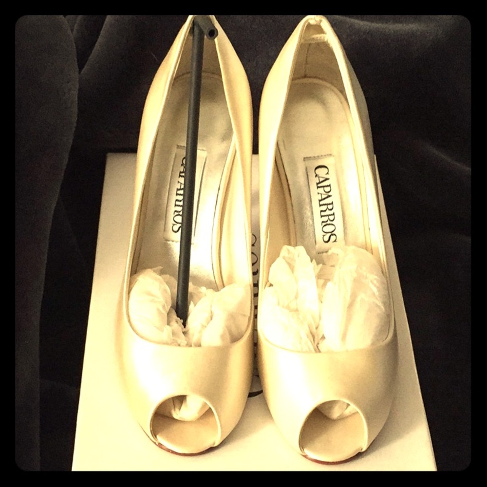 Ivory Silk “Scotties” Pumps by Caparros (NEW)